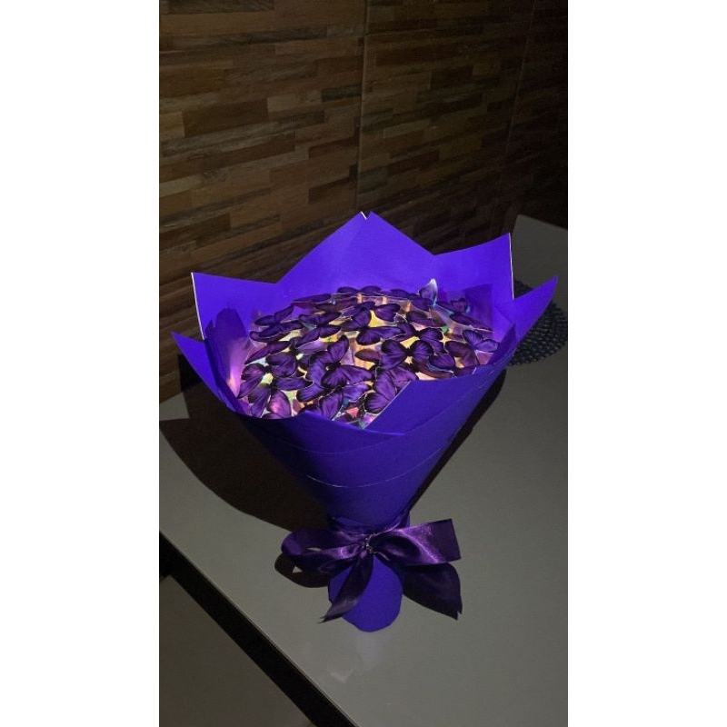 buquê de borboleta roxo com led