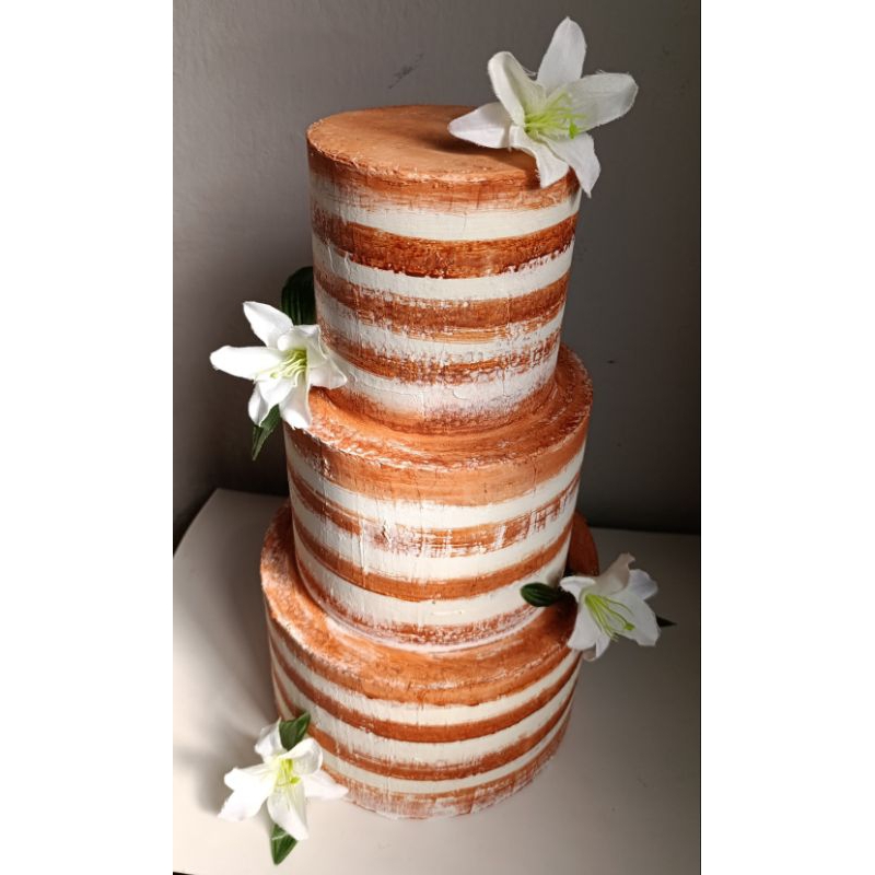 Bolo Fake rustico 3andares Semi naked cake