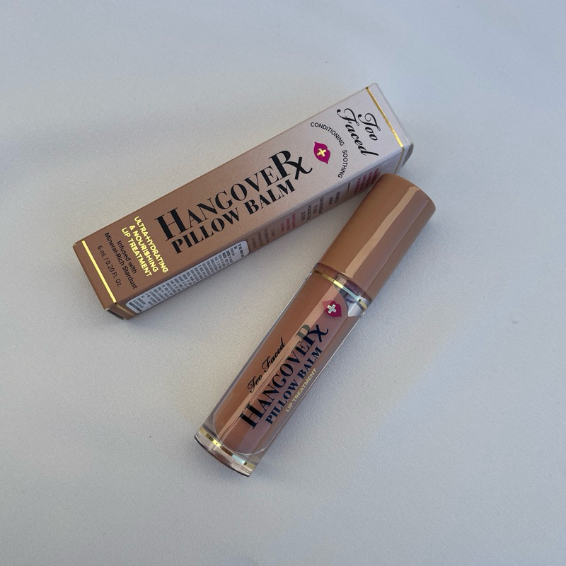(NOVO) Too Faced Hangover Pillow Balm Hidratante Labial cor Cocoa Kiss