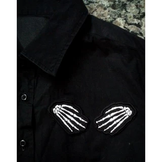 Patch Termocolante Mão Caveira Ossinhos Par 7cm