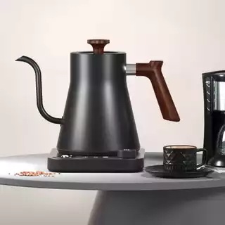 Chaleira Elétrica Pescoço de Ganso, Preta, 1200W, 110V. Nova, Lacrada.