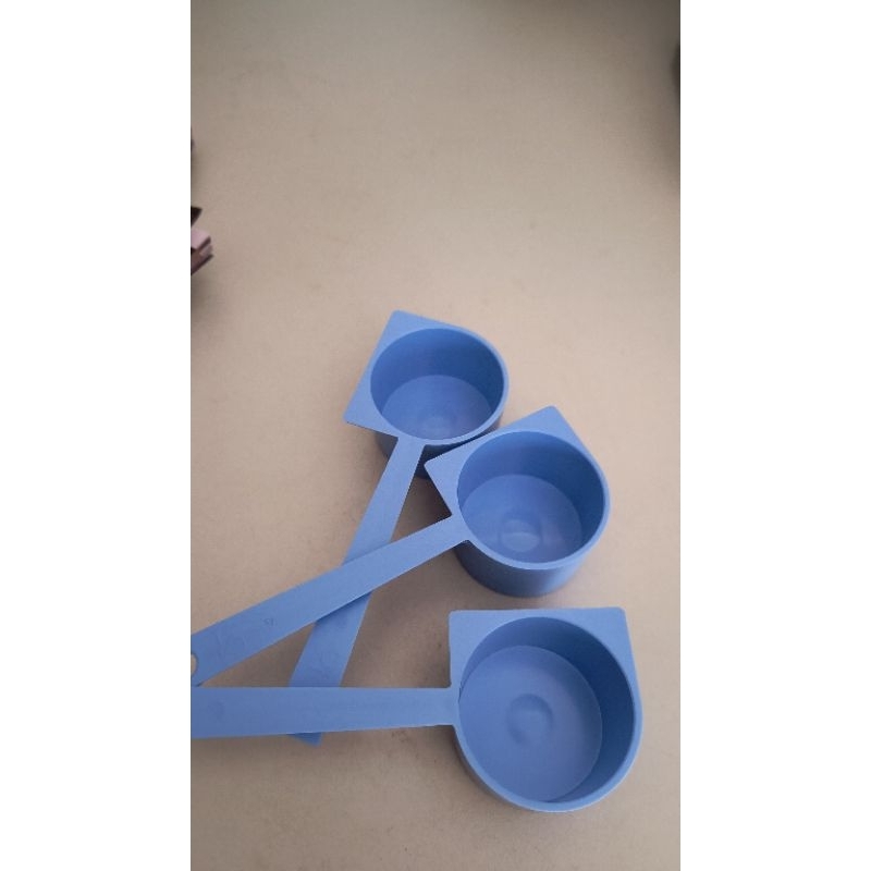 jogo 3 colheres medidoras Tupperware azuis