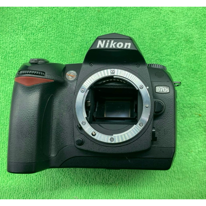 Nikon D70s