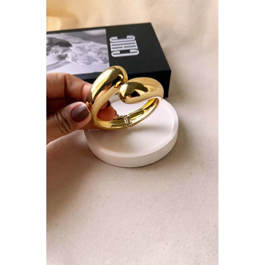 Conjunto de acessórios brincos médios femininos ouro 18K prata 925 brincos + presente 6 pares de fechaduras