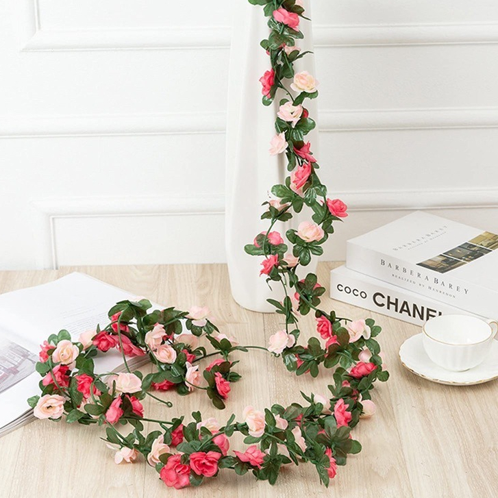 Corrente de Rosas e Folhagem para Decoração na parede