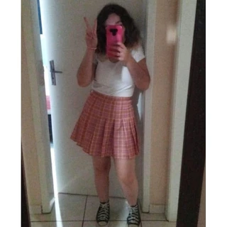 Desapego de saias alternativas *em PERFEITO estado* E-girl Kpop