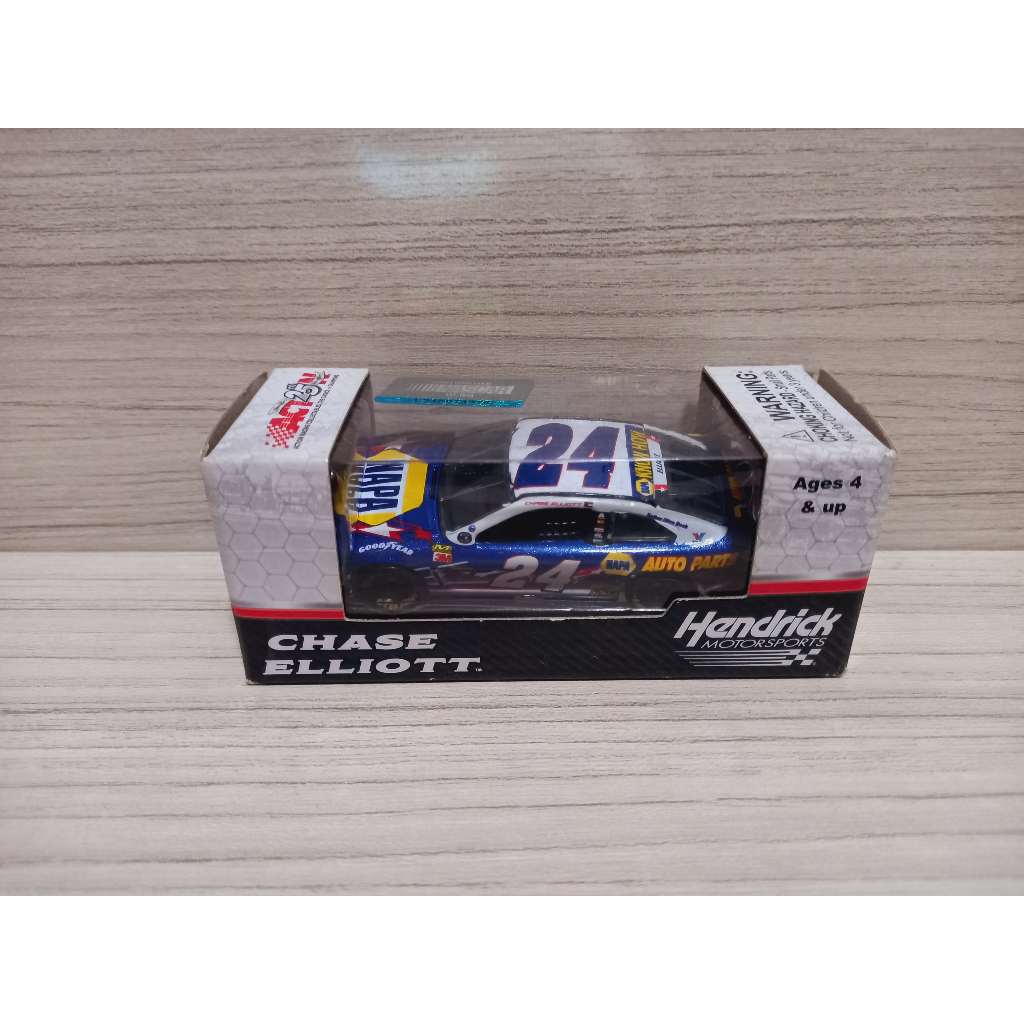 nascar chase elliott 24 die cast 1.64 original