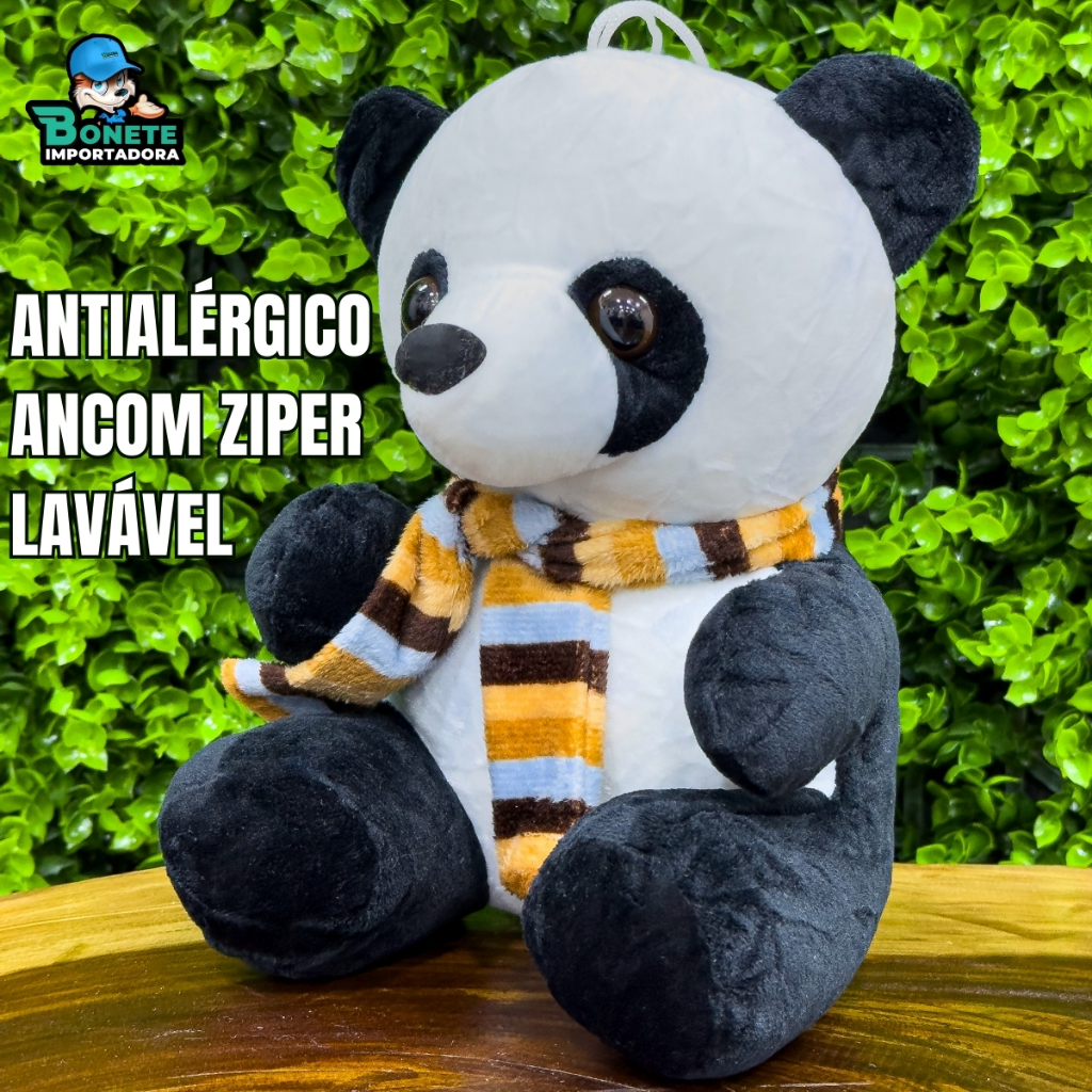 Pelúcia Panda Sentado com Cachecol