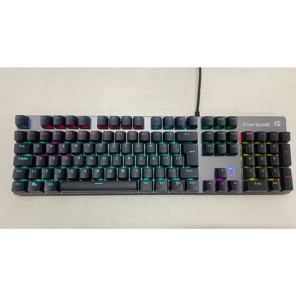 Teclado Gamer Mecânico Fortrek Blackhawk LED seminovo
