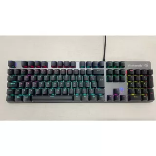 Teclado Gamer Mecânico Fortrek Blackhawk LED seminovo