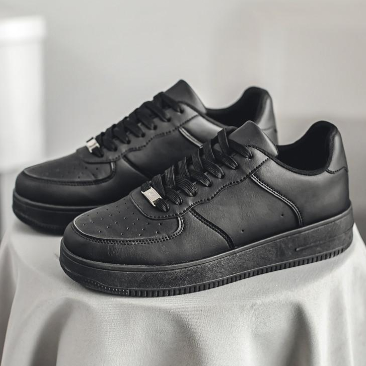 Tênis Feminino e Masculino Casual Preto e Branco Unissex Utility Low Envio 10x Mais Rápido