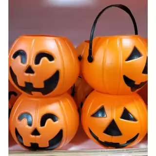 Enfeite de halloween cestinha cabeça de abóbora: kit com 4