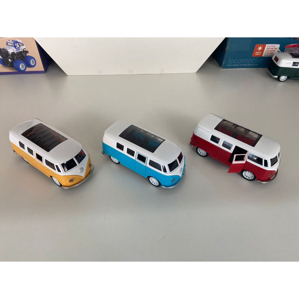 Miniatura Volkswagen Kombi Perua Vários Modelos Carrinho Coleção