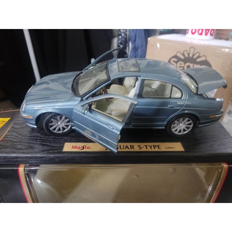 Carrinho miniatura jaguar S-type Maisto 1:18 raro | Shopee Brasil