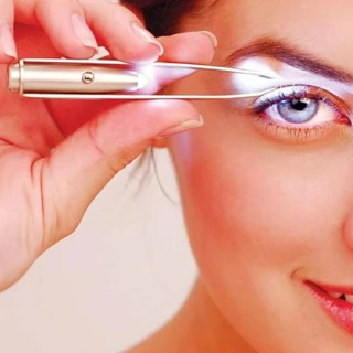 Pinça para Sobrancelha com Luz em Promoção na Shopee Brasil 2025