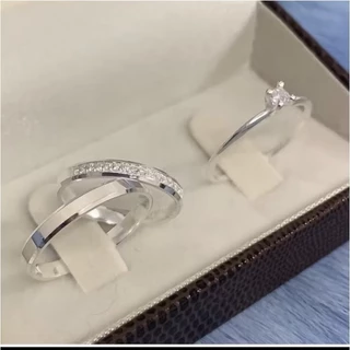 Par de Aliança Namoro + Anel Solitário | Meia Aliança Cravejada e Aliança Lisa Quadrada Prata Namoro Casal 4mm