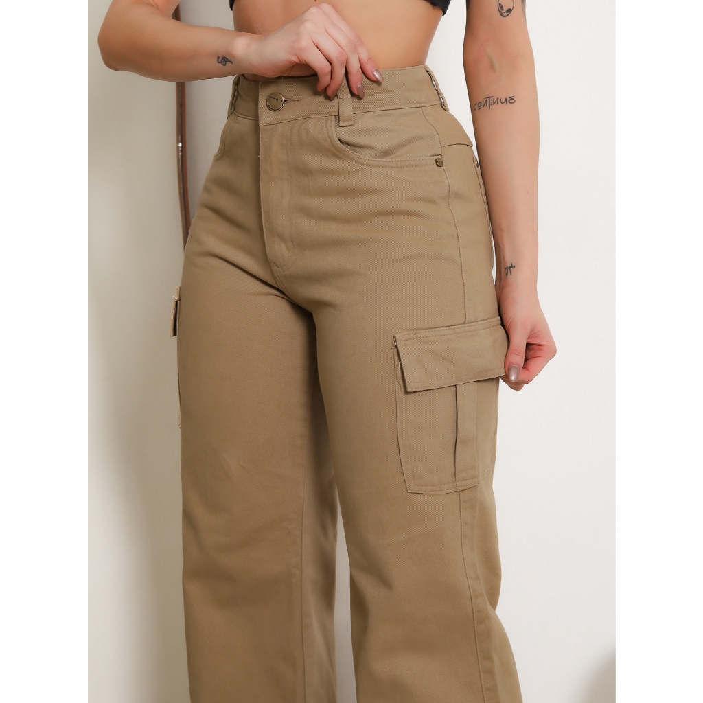 Calça Cargo Pantalona Bege Claro Cintura Alta Lycra