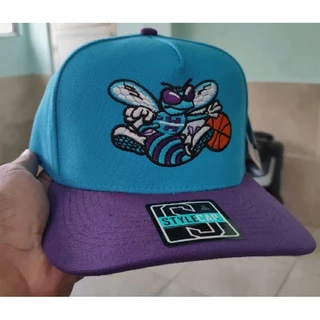 Boné Charlotte Hornets Snapback bordado