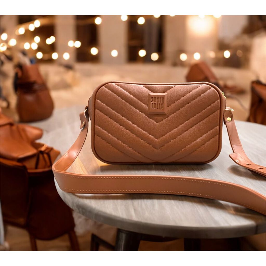 Bolsa Santa Lolla Berlim Feminina Elegante e Versátil com alça ajustável Frete Gratis