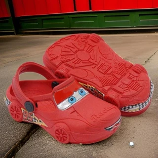 Sandália Babuche Croc Infantil Carros: Conforto e Estilo para Pequenos Pilotos!