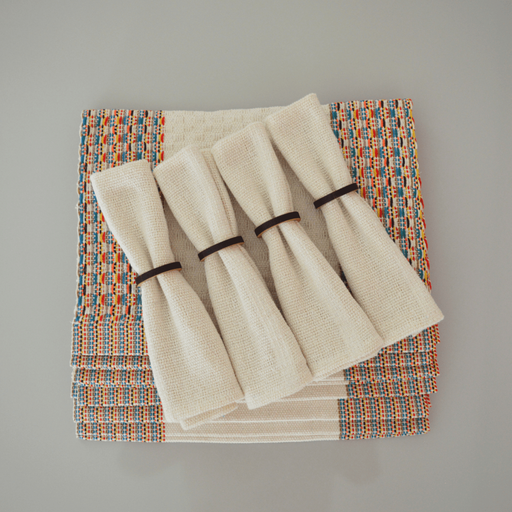 Kit Jogo Americano 4 Lugares Mesa Posta De Alto Padrão Luxo 100% Algodão Feito Em Tear Mineiro