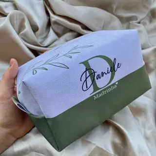 PRODUÇÃO 3 DIAS ÚTEIS - Necessaire BOX M verde oliva personalizada c/ nome em Oferta na Shopee