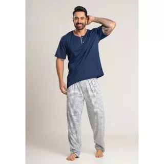 Promoção Pijama Masculino Adulto  Calça Comprida Estampada  Blusa Manga Curta Lisa em Oferta na Shopee
