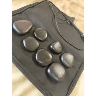 Kit com 12 Pedras Quentes Vulcânicas para Massagem + Bolsa Térmica