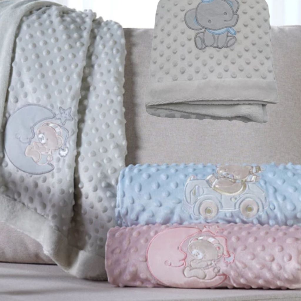 Manta Bebê Infantil Dots Camada Dupla De Plush Com Aplique Bordado Acabamento Bordas Emolduradas