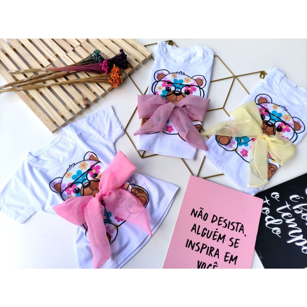 Camiseta Infantil Feminina Luxo Personagens Stitch Divertidamente