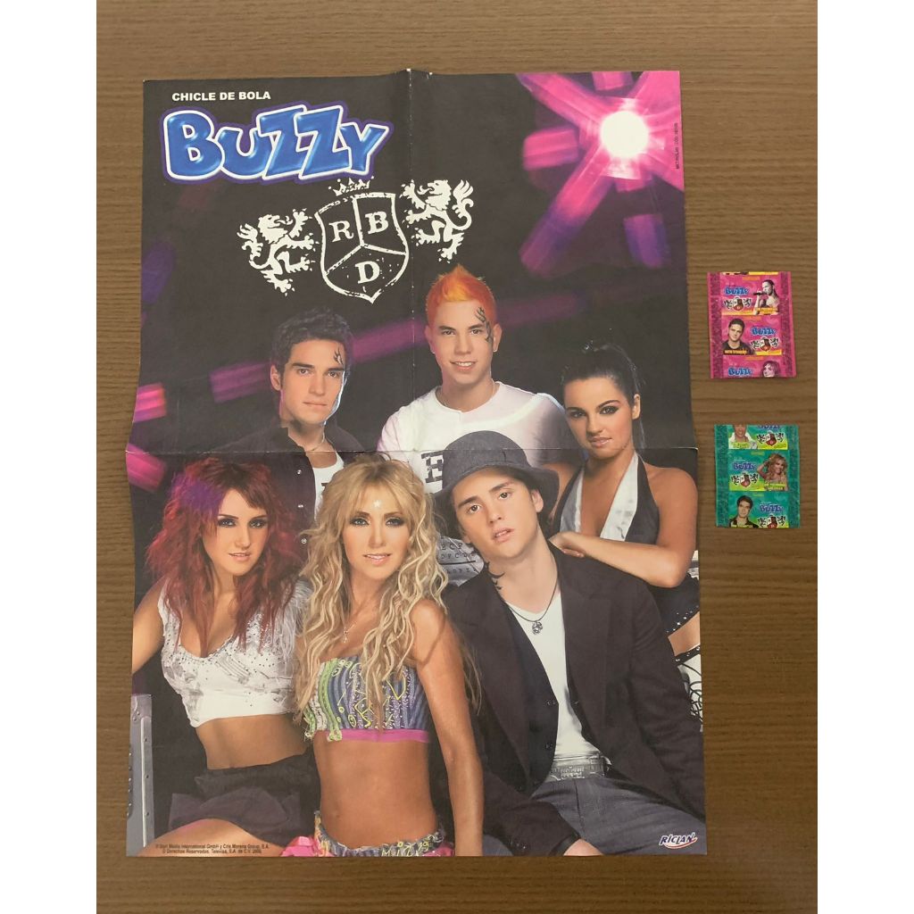 Álbum de figurinhas chiclete Buzzy Rebelde RBD - O Show COPLETO ...