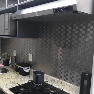 Pastilha Adesiva Metálica Prata Inox Escovado M110 30,5x30,5cm Cozinha Banheiro