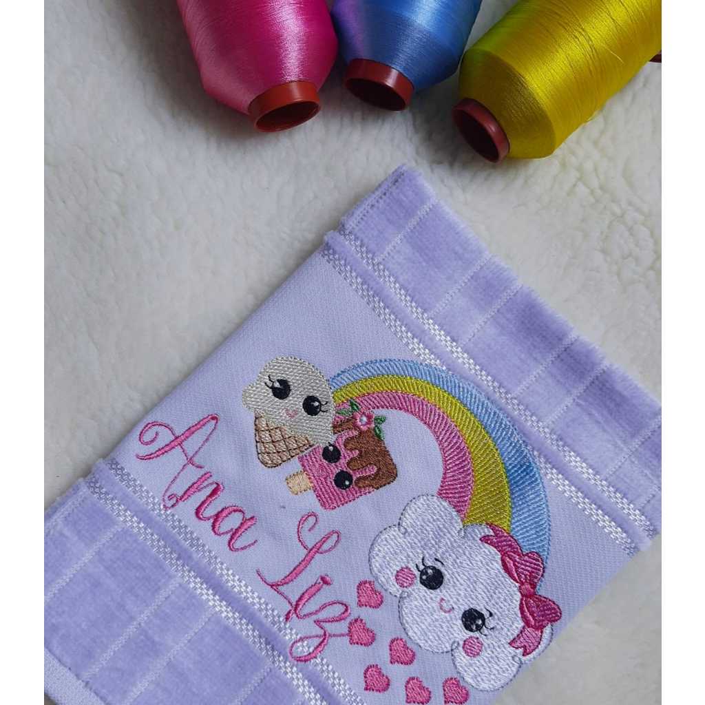 TOALHINHA ESCOLAR BORDADA - VOLTA AS AULAS (QUALQUER TEMA) | Shopee Brasil