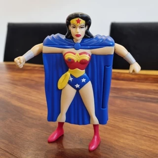Boneca Mulher Maravilha