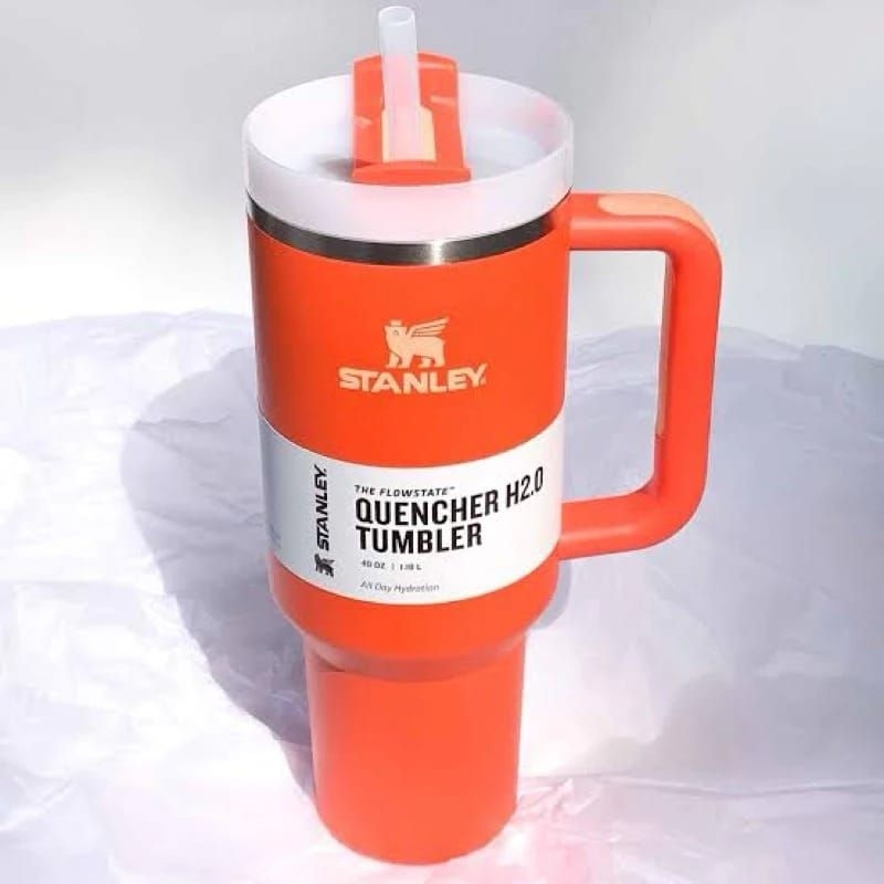 garrafa térmica Stanley de 1200ml linda demais gente top pra andar com ...