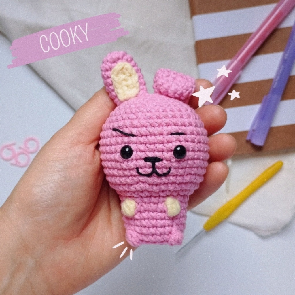 Boneco de crochê Cooky BT21 amigurumi Jungkook BTS | Shopee Brasil