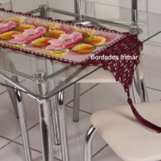 Caminho de Mesa Emborrachado com Crochê e Pintura Artesanal | Shopee Brasil