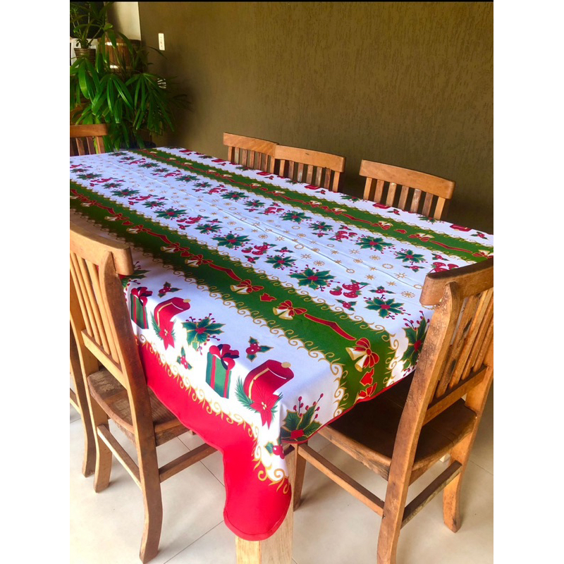 Toalha Natalina em Tecido Oxford para Mesa de 6 Lugares