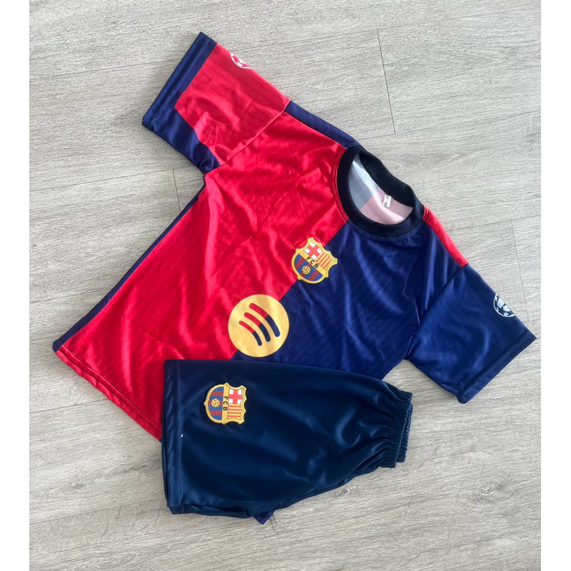 Conjunto infantil e juvenil barcelona camisa e shorts bordados