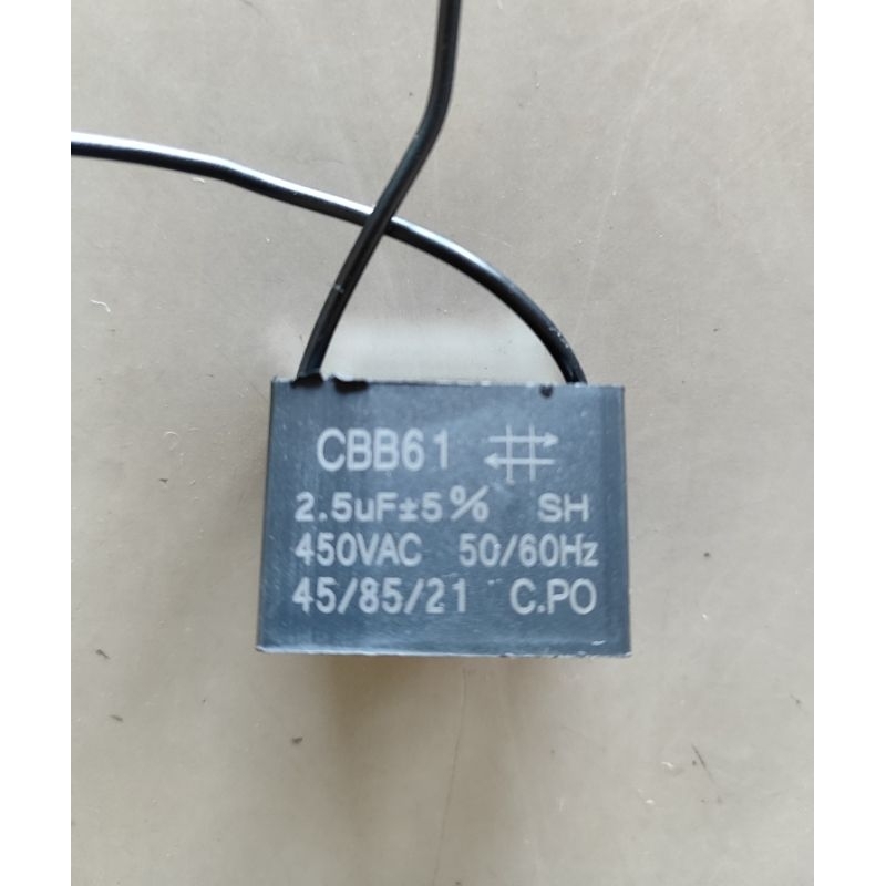 2 Condensatori BEC-0225 2.5uF 200V &ndash; Pellicola Metallizzata Bipolare Assiale 32x15,5x11,5 Mm