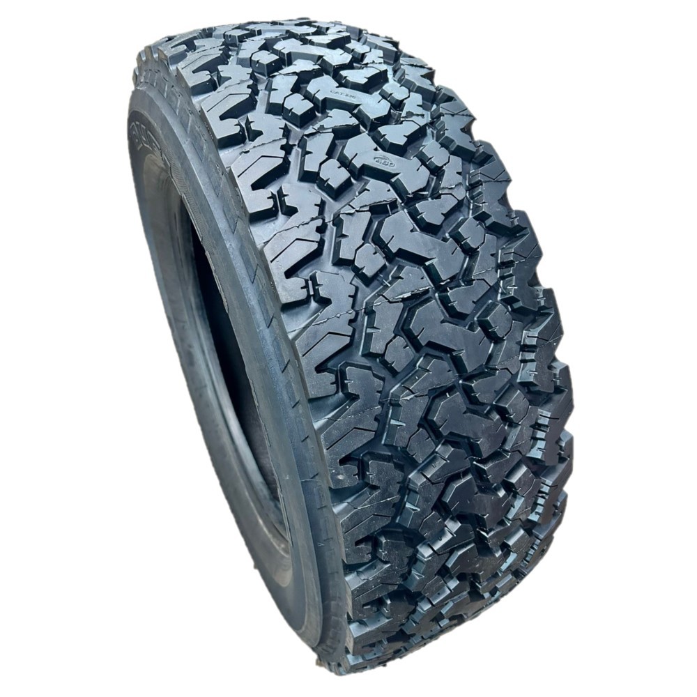 Pneu 245/70R16 Reformado powermaxtyre