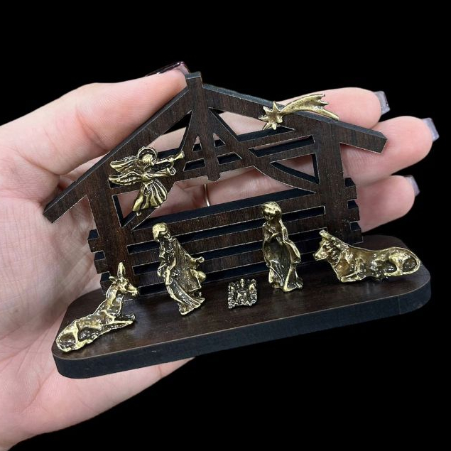 Mini Presépio de madeira com metal/bronze