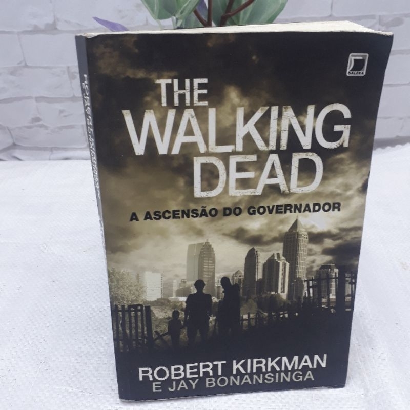 livro The walking Dead ( usado)