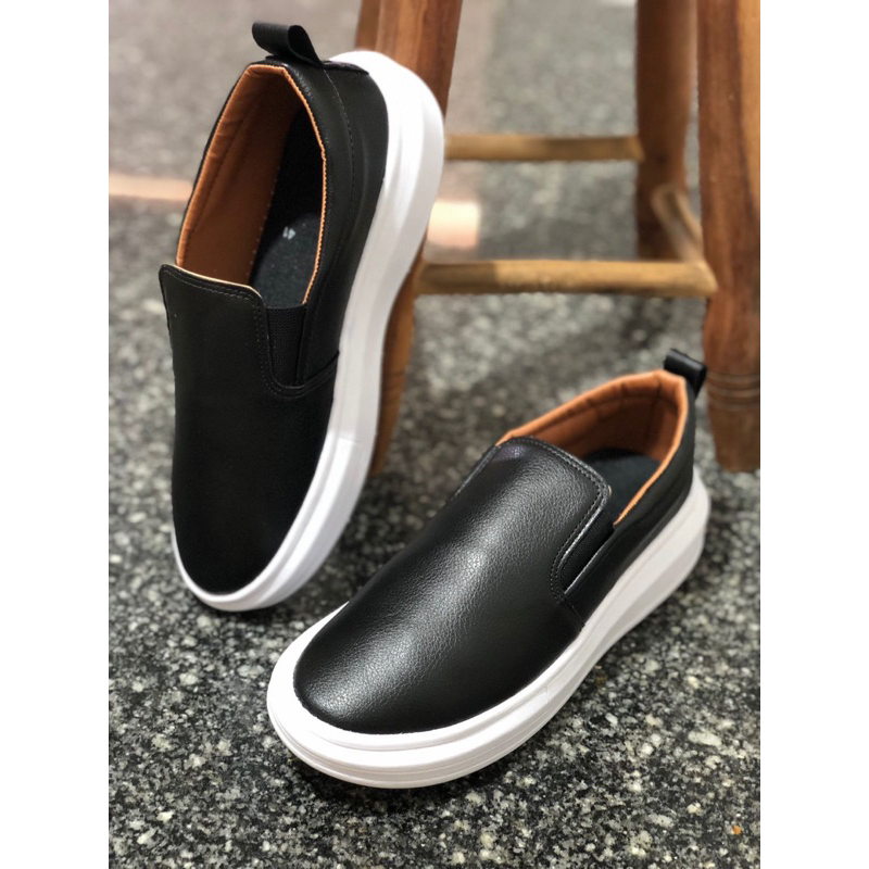 Tênis Slip On Iate Casual Mocassim Masculino Sola Alta Oversize premium.
