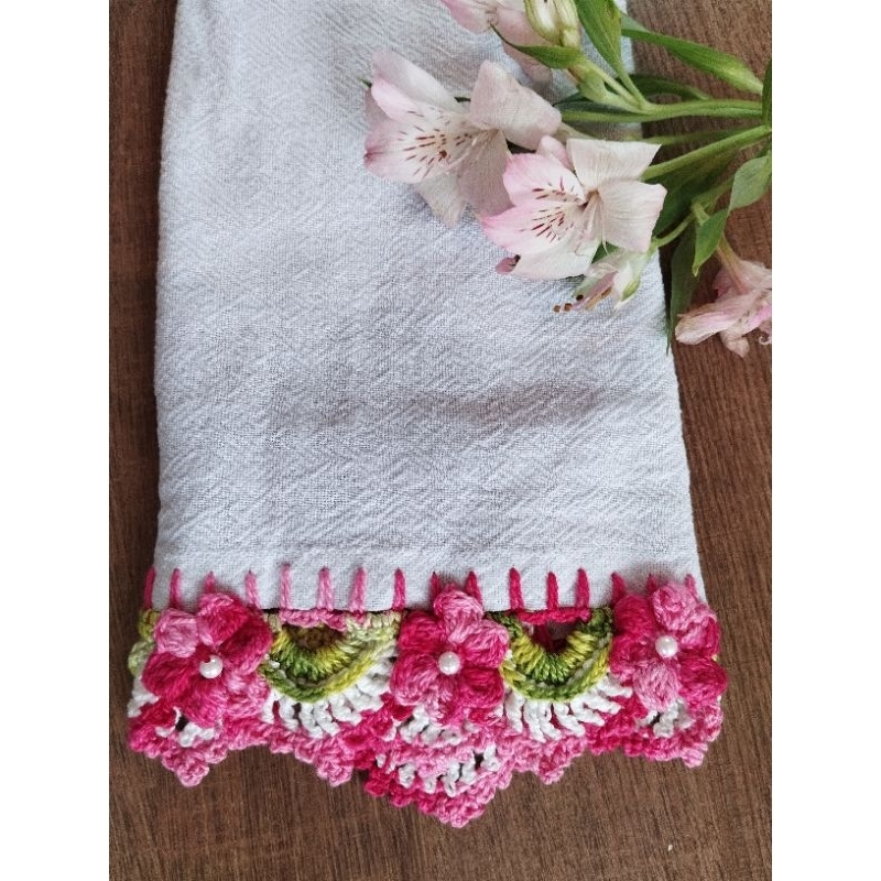 Pano de prato com barrado em crochê flor puff | Shopee Brasil