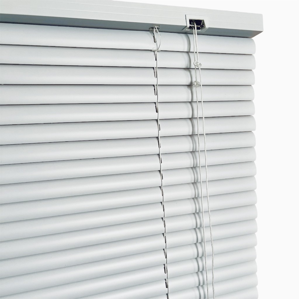 Persiana Horizontal pvc 120 x 130 sala quarto escritório