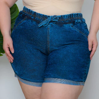 Short Feminino Com Elastano Modelo Plus Size Estilo Jogger Destroyed Com Bolsos Traseiros
