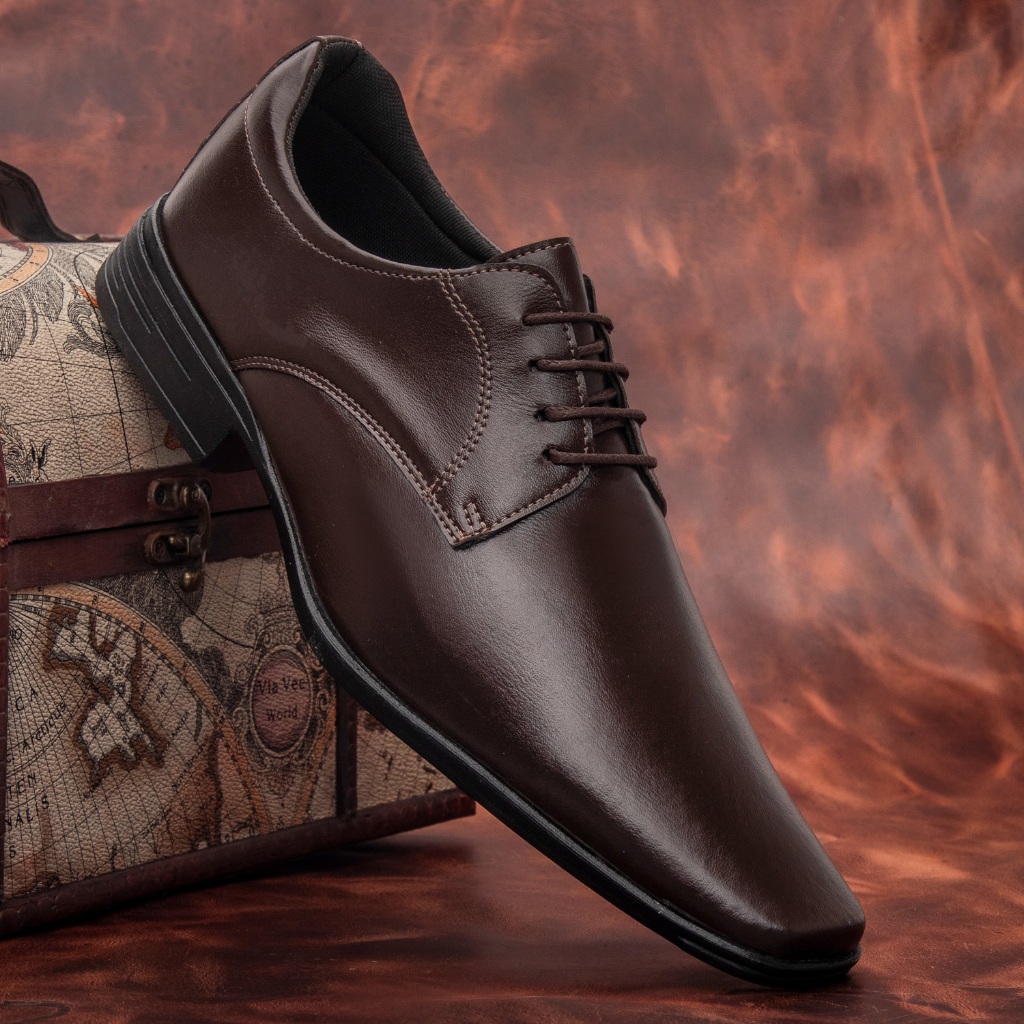 Sapato Social Masculino Luxo Café Clássico com Detalhes Dourados – Design Italiano, Conforto e Estilo para Casamentos, Festas e Reuniões – Elegante e Sofisticado