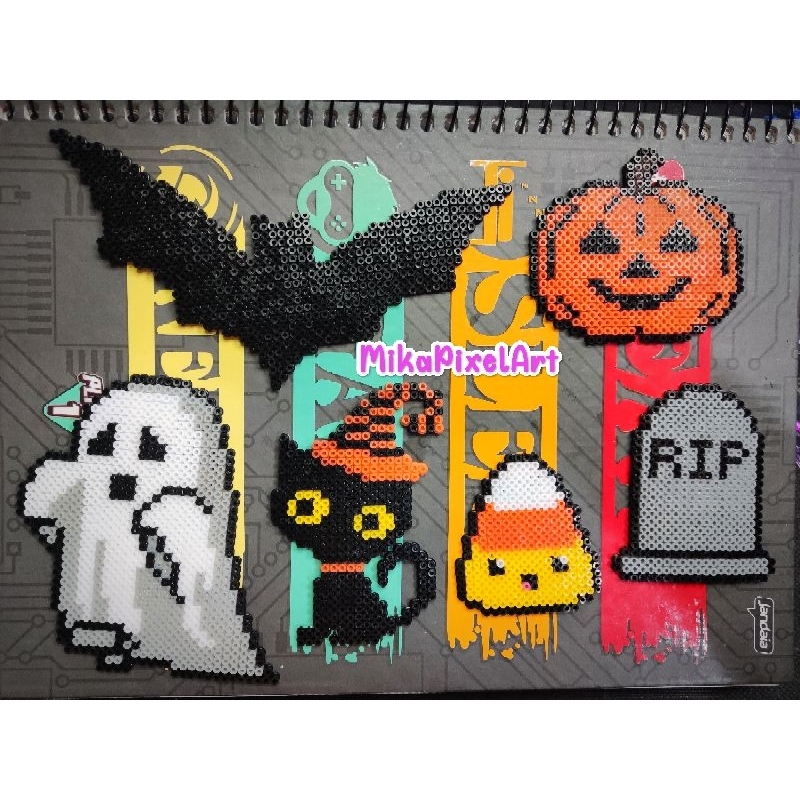 Chaveiro / ímã / totem Kit 6 artes de Halloween em Pixel Art