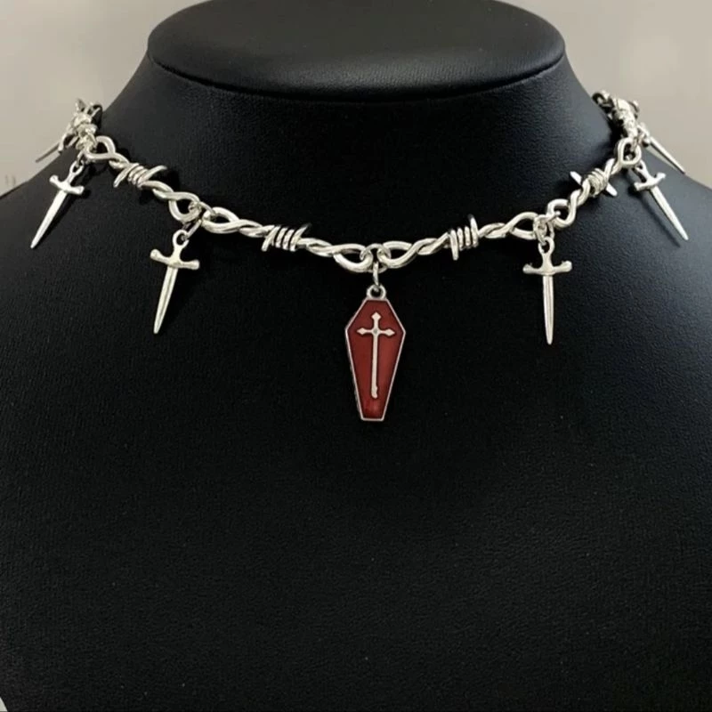 Choker Arame Farpado e Caixão